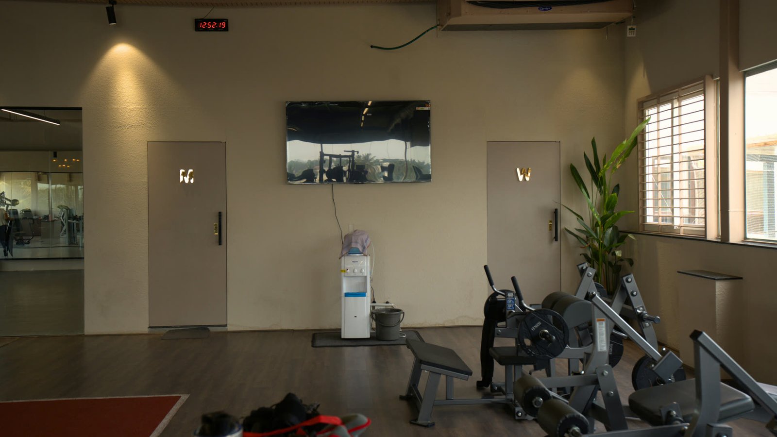 Jayanagar 6th — free weights