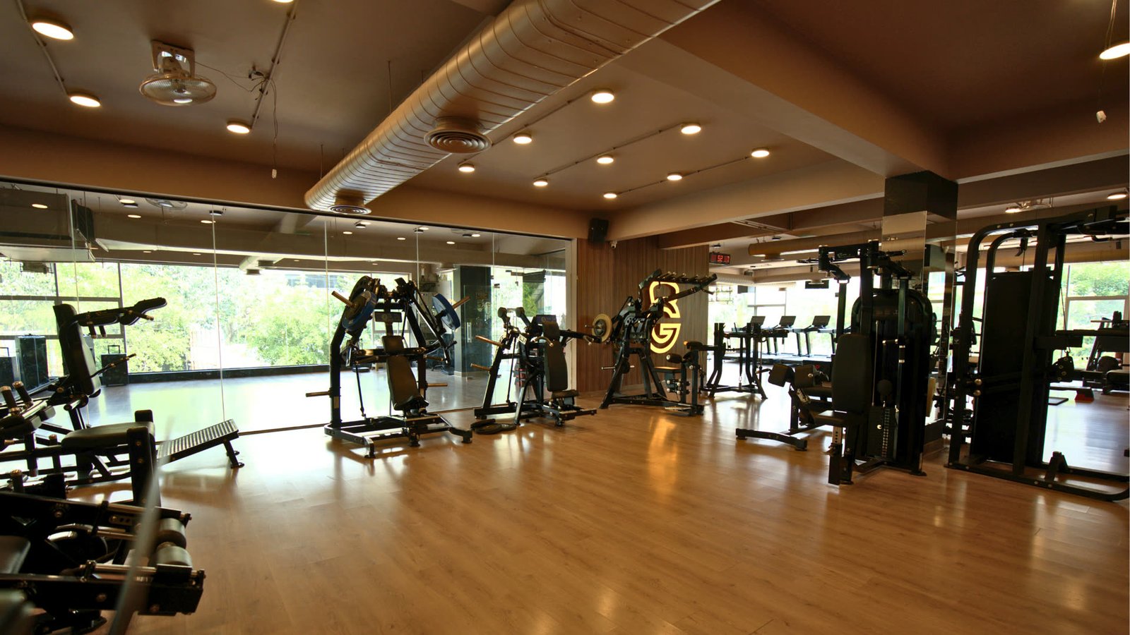 RR Nagar — free weights